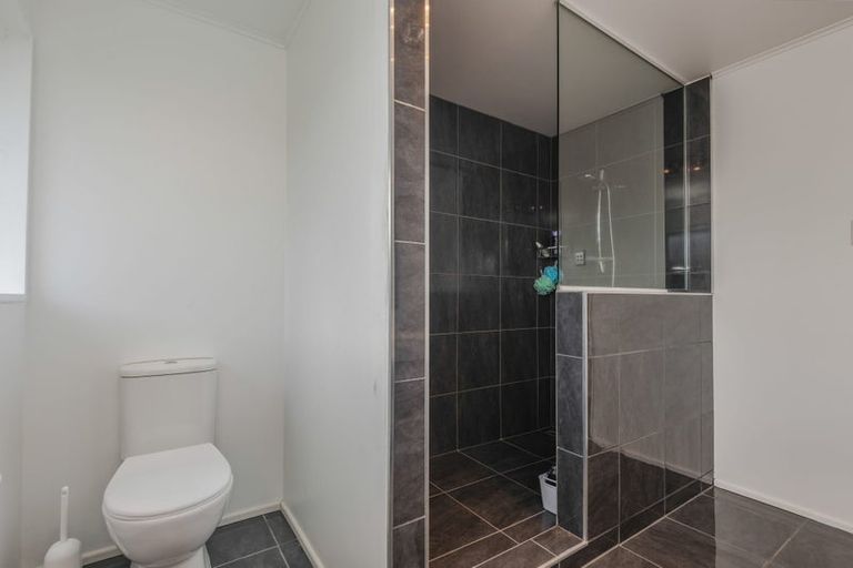 Photo of property in 3a Christian Place, Awapuni, Palmerston North, 4412