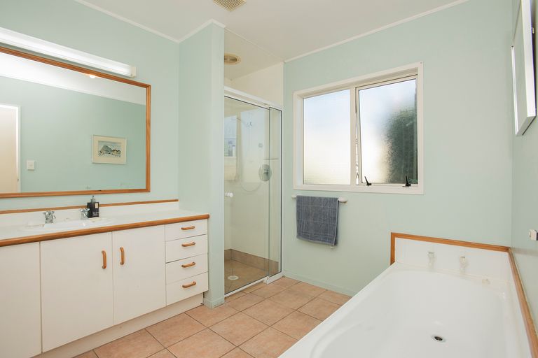 Photo of property in 3/151 Rutene Road, Kaiti, Gisborne, 4010