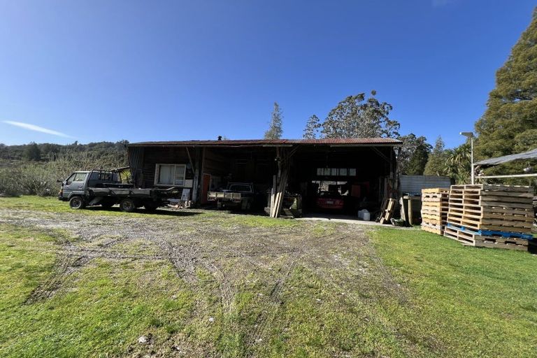 Photo of property in 137 Clifton Road, Kaiata, Greymouth, 7805