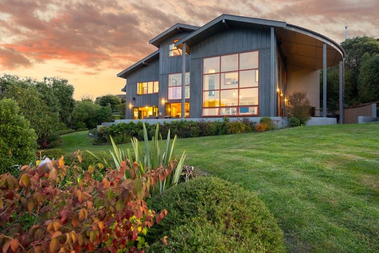 Photo of property in 45 The Strand, Fitzherbert, Palmerston North, 4410