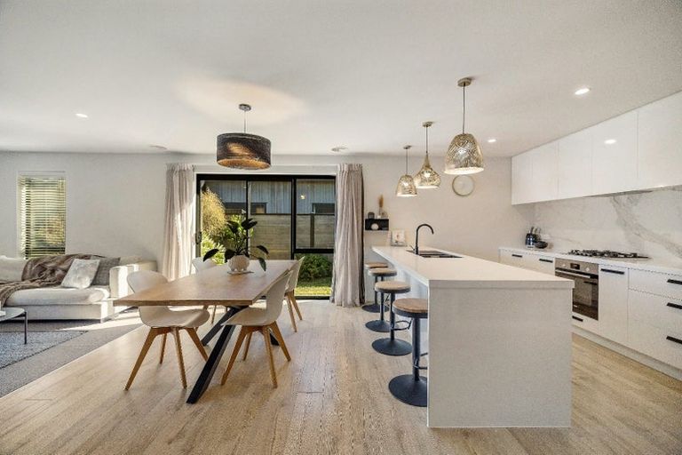 Photo of property in 13 Wheat Street, Jacks Point, Queenstown, 9371