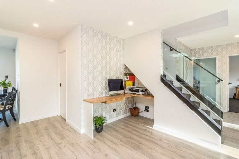 Photo of property in 313 Lake Terrace Road, Shirley, Christchurch, 8061