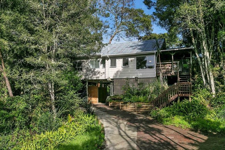 Photo of property in 5 Caram Place, Birkenhead, Auckland, 0626