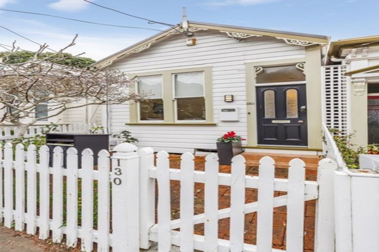Photo of property in 130 Elizabeth Street, Mount Victoria, Wellington, 6011