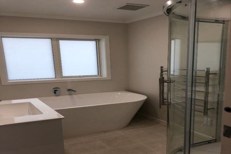 Photo of property in 7a Rahui Street, Strathmore Park, Wellington, 6022