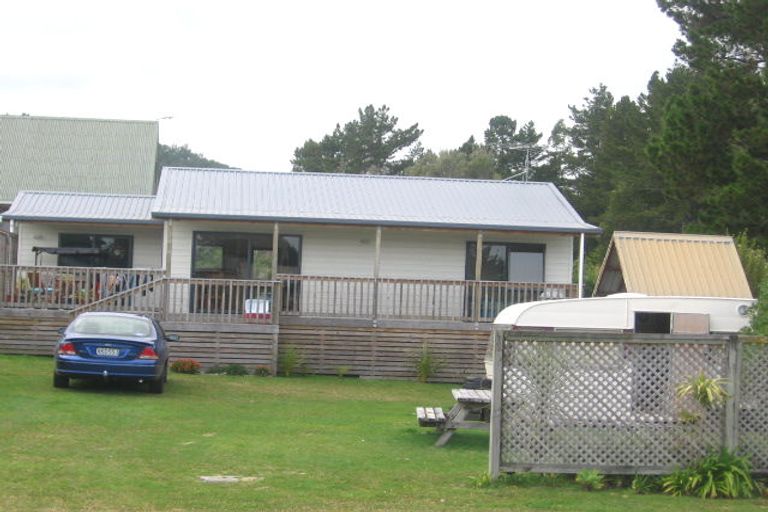 Photo of property in 102 Waimaire Avenue, Matarangi, Whitianga, 3592