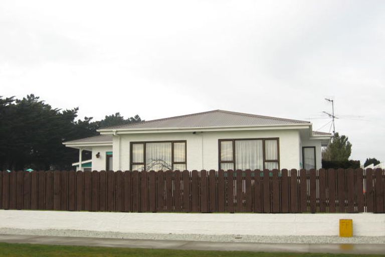 Photo of property in 75 Nichol Street, Heidelberg, Invercargill, 9812