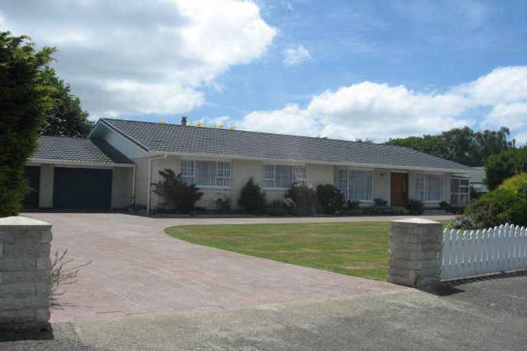 Photo of property in 28 Huxley Street, Pahiatua, 4910