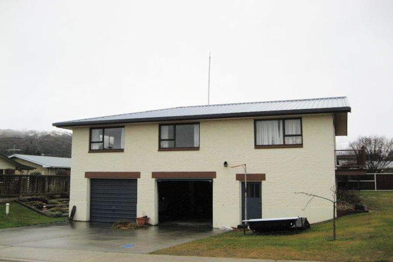 Photo of property in 2 Vincent Place, Clyde, 9330