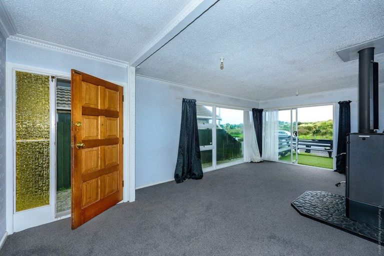 Photo of property in 533 Marine Parade, South New Brighton, Christchurch, 8062
