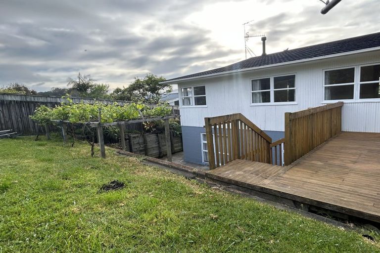 Photo of property in 38 Meadowvale Avenue, Forrest Hill, Auckland, 0620