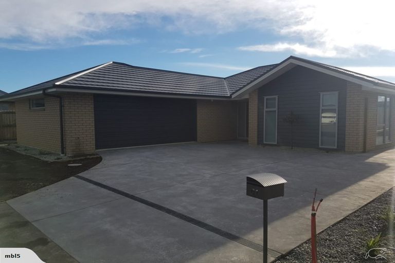 Photo of property in 61 Bethany Road, Rolleston, 7614