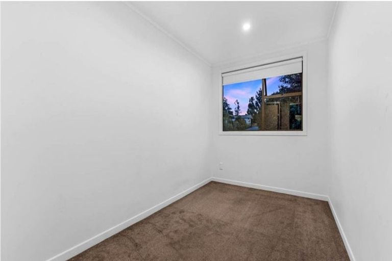 Photo of property in 192 Henderson Valley Road, Henderson, Auckland, 0612