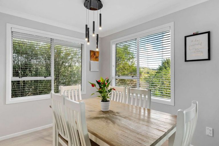 Photo of property in 16 Autumn Avenue, Glen Eden, Auckland, 0602