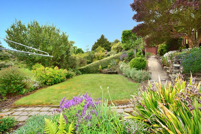 Photo of property in 31 Gorman Street, Macandrew Bay, Dunedin, 9014