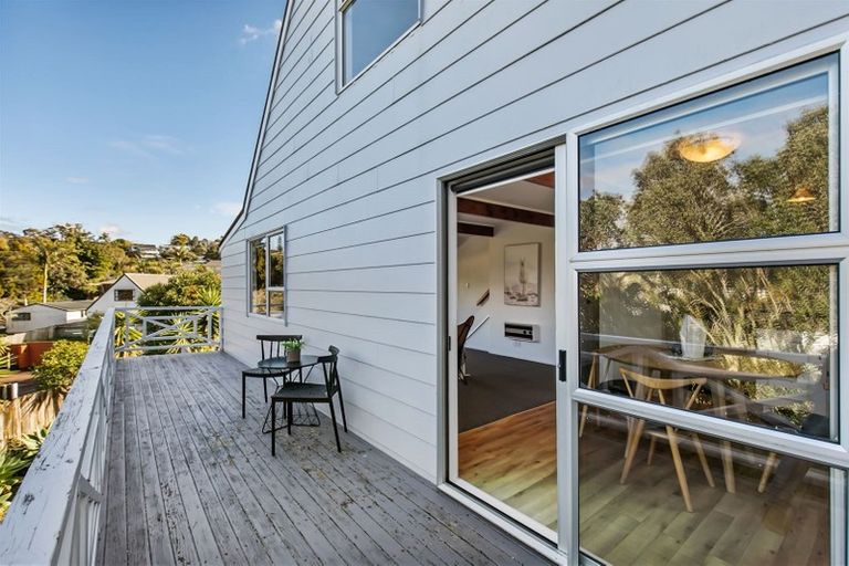 Photo of property in 1/70 Glamorgan Drive, Torbay, Auckland, 0630