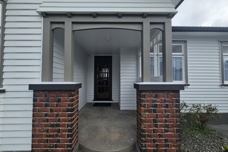 Photo of property in 46 Sackville Street, Fitzroy, New Plymouth, 4312