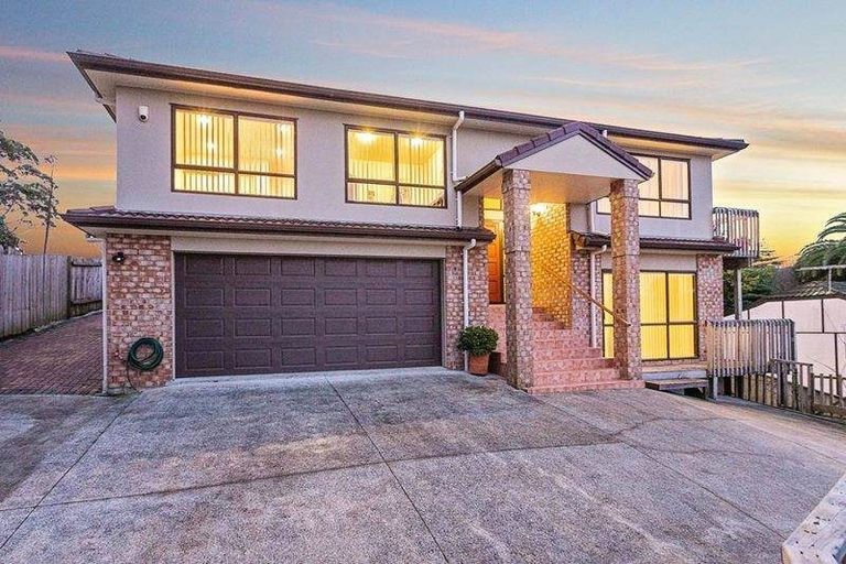 Photo of property in 26a Woodstock Road, Forrest Hill, Auckland, 0620