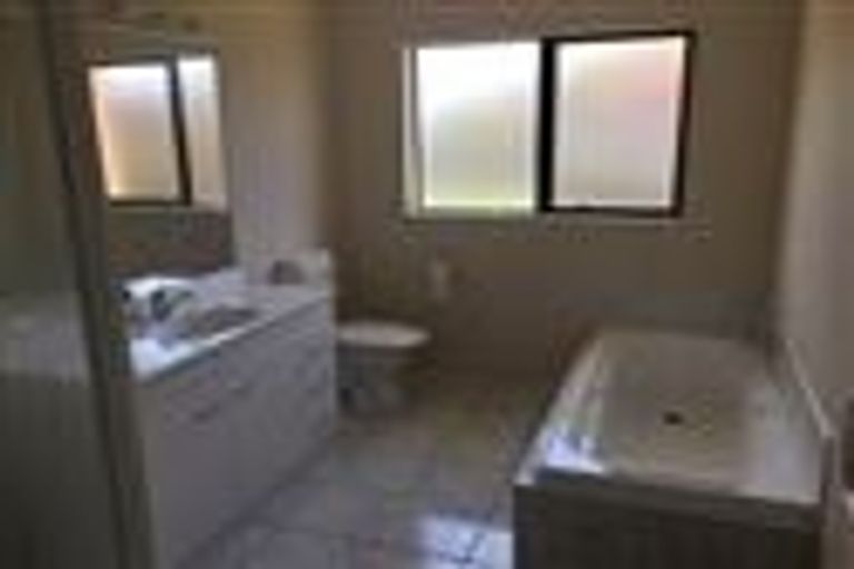 Photo of property in 7 Boderg Way, East Tamaki, Auckland, 2016