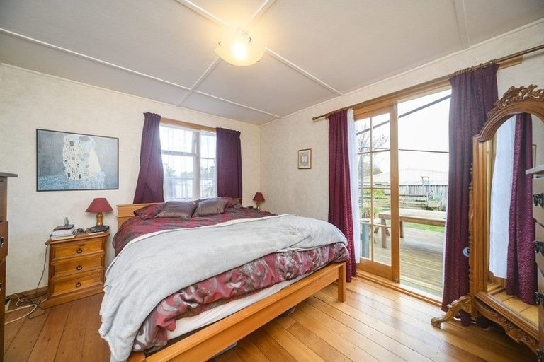 Photo of property in 145 Rangiora Avenue, Roslyn, Palmerston North, 4414