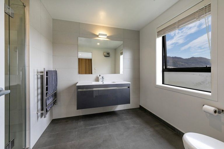 Photo of property in 45 Tenby Street, Wanaka, 9305