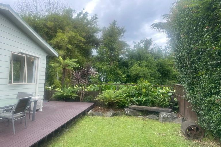 Photo of property in 10 Linwood Avenue, Forrest Hill, Auckland, 0620