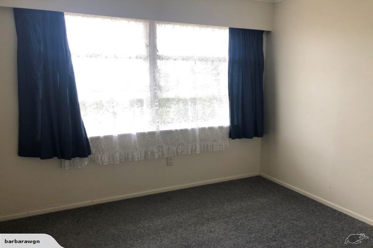 Photo of property in 15 Bancroft Terrace, Newlands, Wellington, 6037