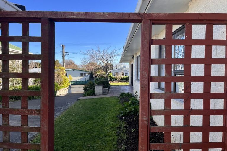 Photo of property in 33 Lupin Road, Otaki, 5512