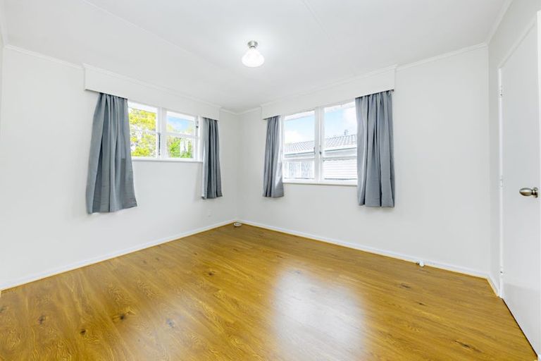 Photo of property in 22 Olive Crescent, Papatoetoe, Auckland, 2025