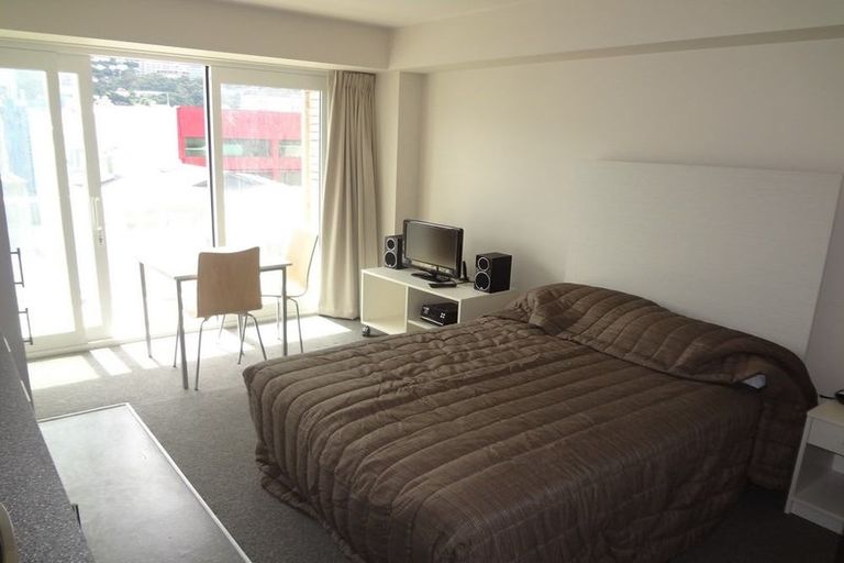 Photo of property in The Peak Apartments, 1001/170 Taranaki Street, Te Aro, Wellington, 6011