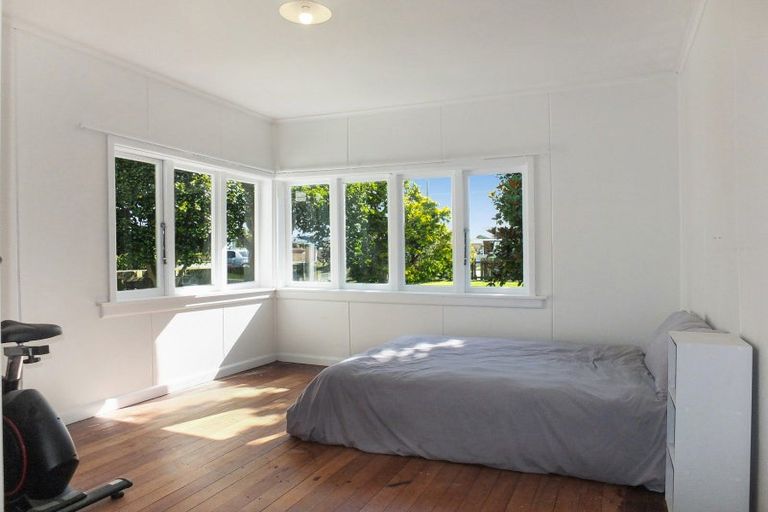 Photo of property in 19 Johnston Street, Foxton, 4814