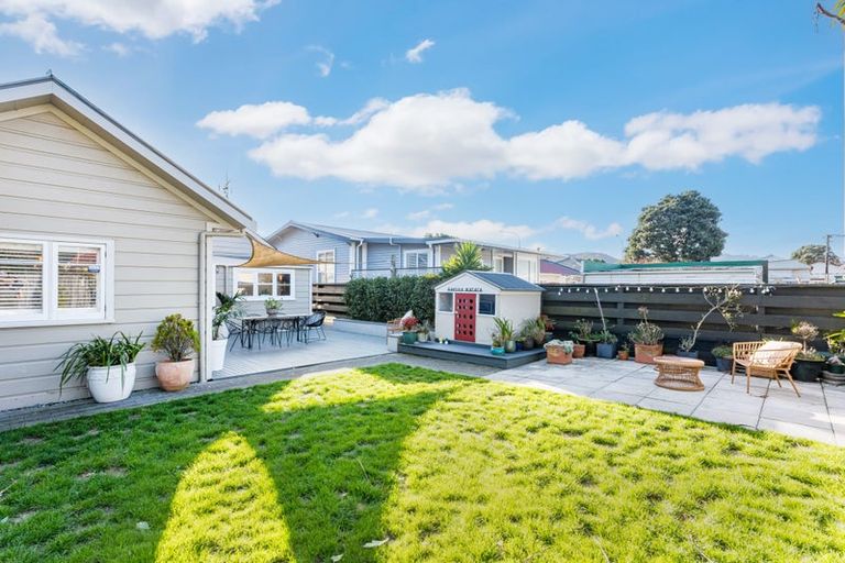 Photo of property in 18 Cuba Street, Petone, Lower Hutt, 5012
