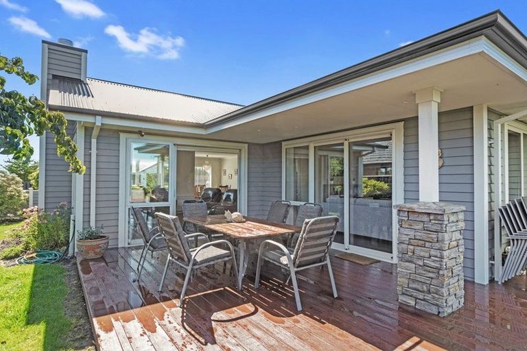 Photo of property in 12 Ballinger Place, Kaiapoi, 7630