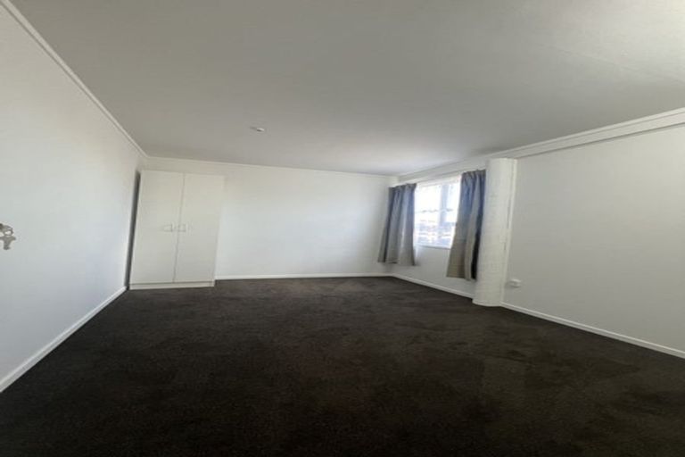 Photo of property in 18 Deodar Place, Totara Heights, Auckland, 2105