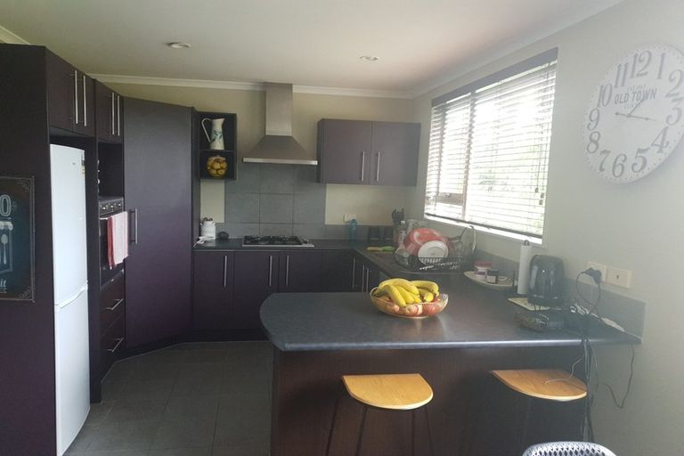 Photo of property in 16 Admirals Court Drive, Greenhithe, Auckland, 0632