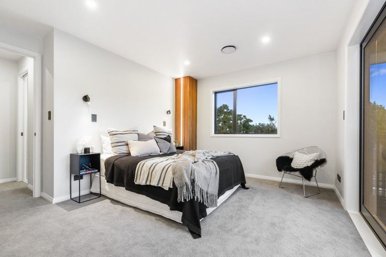 Photo of property in 1/64 Banbury Crescent, Fairfield, Hamilton, 3214