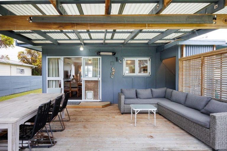 Photo of property in 62 Nash Parade, Foxton Beach, Foxton, 4815