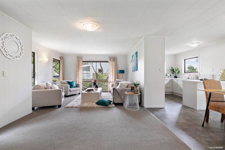 Photo of property in 18 Cherrie Road, Beachlands, Auckland, 2018