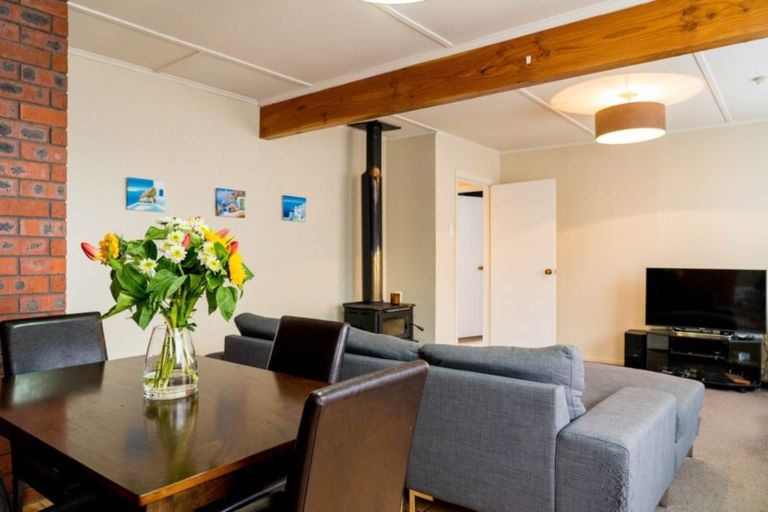 Photo of property in 31 Burgess Street, Green Island, Dunedin, 9018