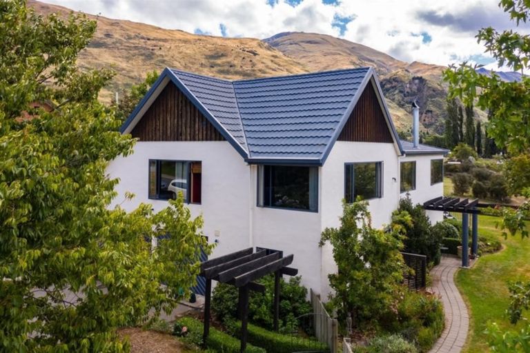 Photo of property in 74 Bills Way, Wanaka, 9305