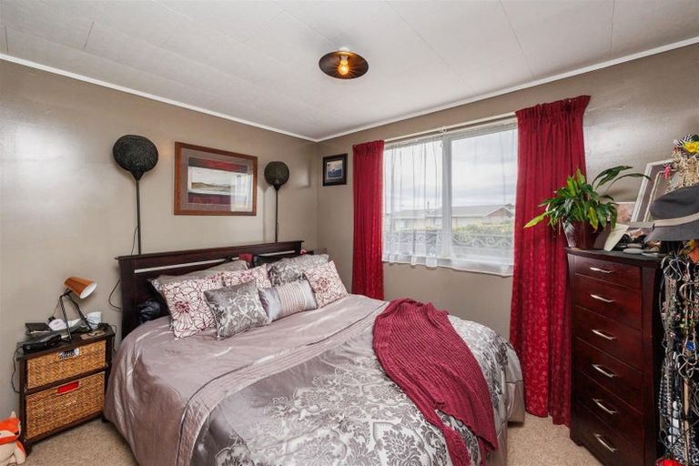 Photo of property in 24 Barton Street, Marton, 4710