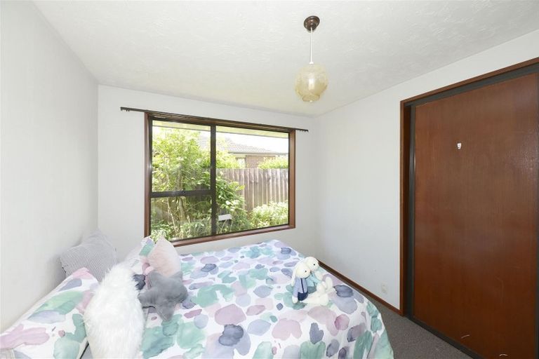 Photo of property in 9 Montclare Avenue, Ilam, Christchurch, 8041
