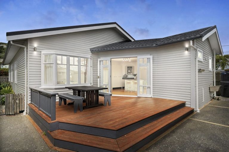 Photo of property in 21 Argentine Avenue, Miramar, Wellington, 6022