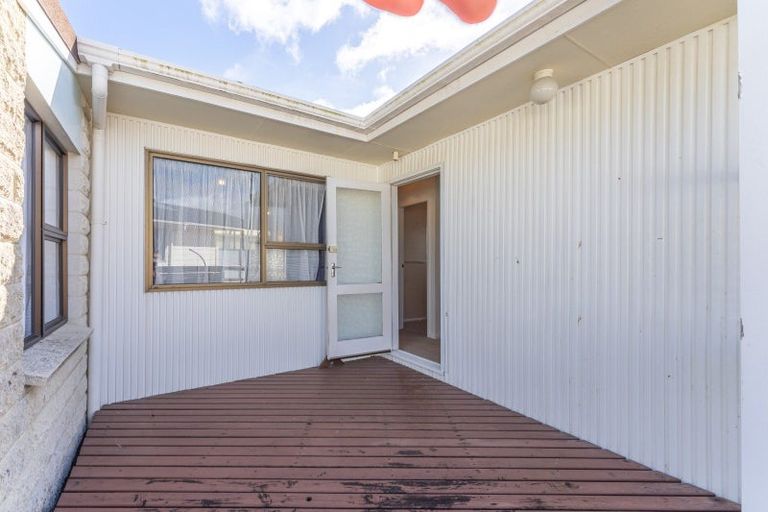 Photo of property in 101 Norfolk Crescent, Otaki Beach, Otaki, 5512
