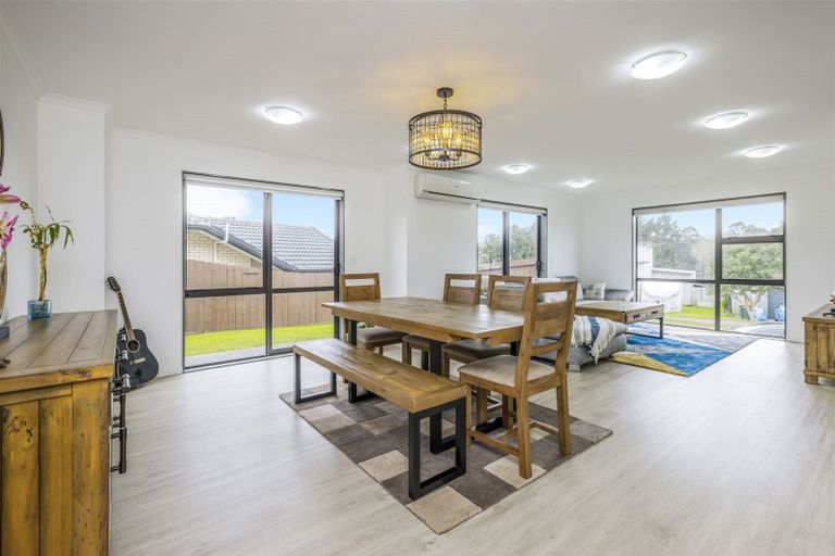 Photo of property in 13 Kokako Rise, Papakura, 2110