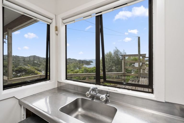 Photo of property in 99 Doves Bay Road, Kerikeri, 0294