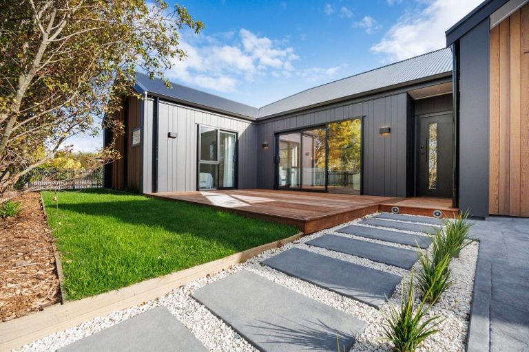 Photo of property in 42a Batt Street, West End, Palmerston North, 4410