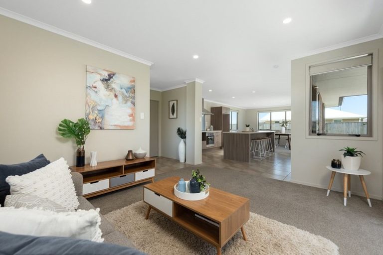 Photo of property in 12 Oka Street, Papamoa Beach, Papamoa, 3118