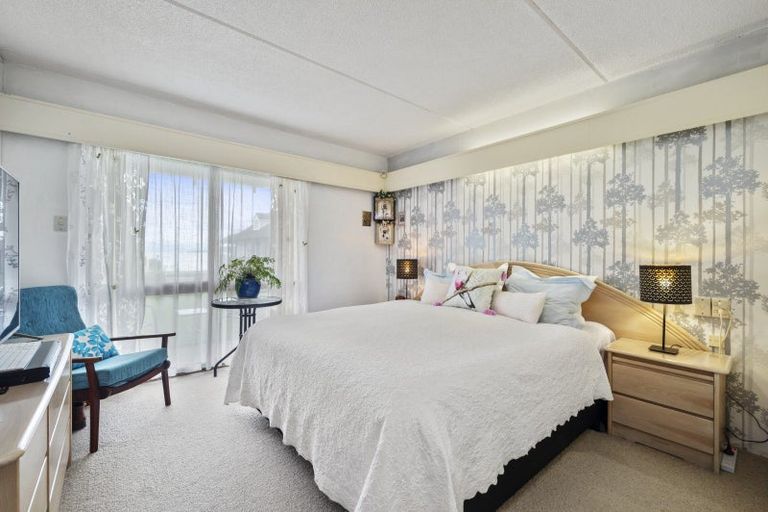 Photo of property in 116 Lake Terrace, Taupo, 3330