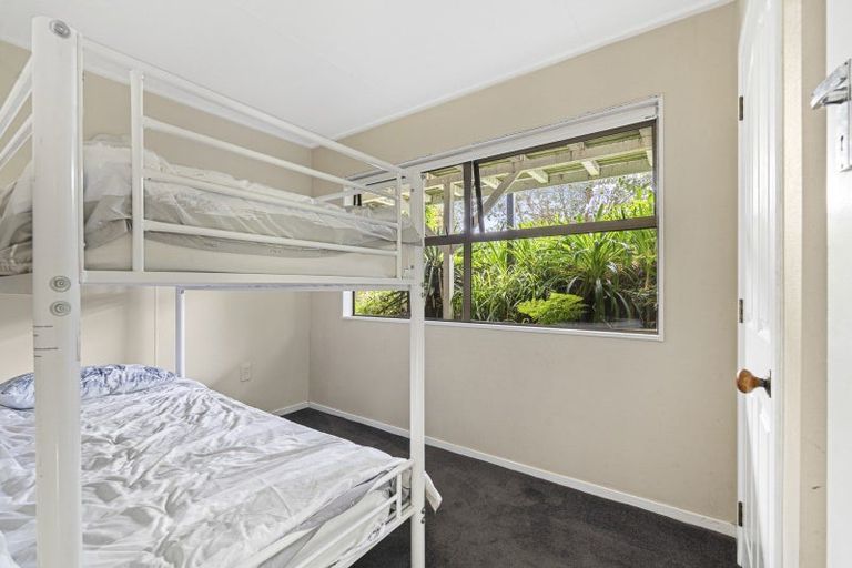 Photo of property in 52 Pitcairn Street, Oakura, 4314